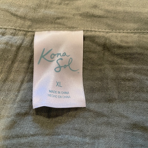 Kona Sol Oversized Gauze Button Down - Picture 5 of 5